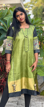 Load image into Gallery viewer, Kurta: Tussar with Ikat Sleeves(KR-CT-ASR-0003)
