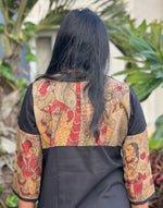Load image into Gallery viewer, Kurta: Maheshwari with kalamkari story boarder (KR-CT-ASR-0001)

